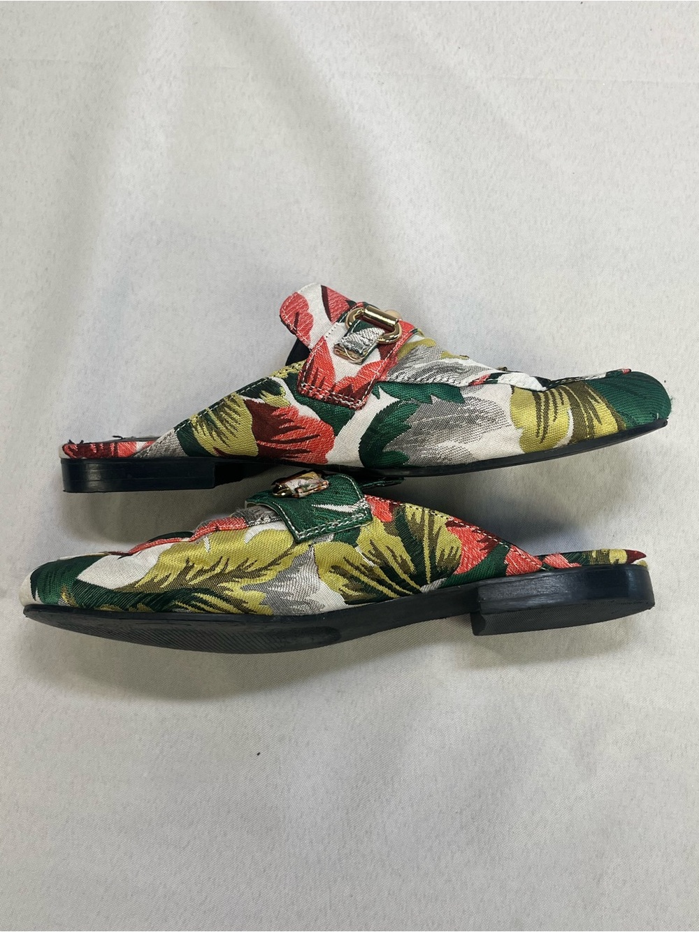 Steve Madden Multicolor Floral Bee Embroidered Slip-On Mules - Picture 7 of 10